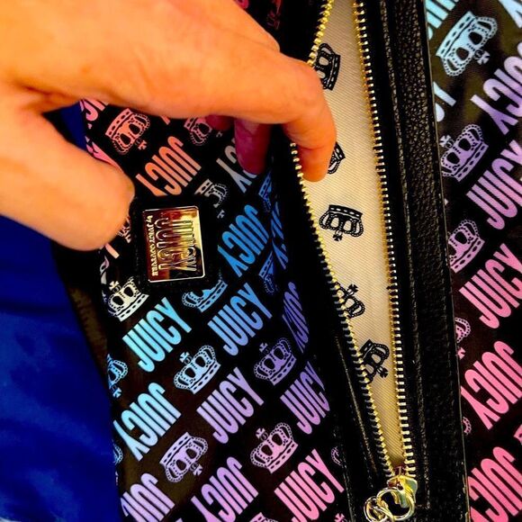 Juicy Couture Hand Bag - Picture 8 of 14